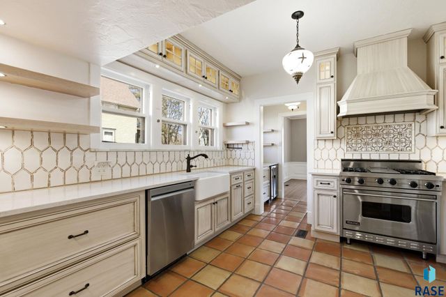 1315 S Main Ave Avenue, Sioux Falls, SD 57105