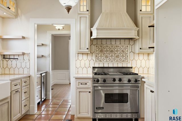 1315 S Main Ave Avenue, Sioux Falls, SD 57105