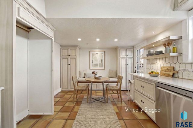 1315 S Main Ave Avenue, Sioux Falls, SD 57105