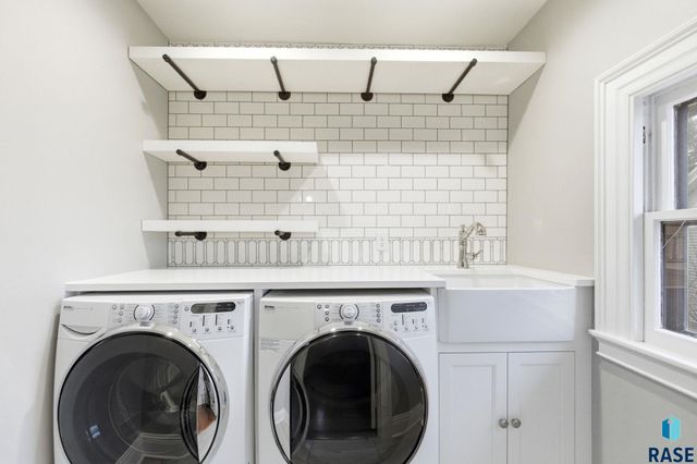 1315 S Main Ave Avenue, Sioux Falls, SD 57105