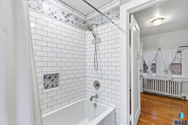 1315 S Main Ave Avenue, Sioux Falls, SD 57105