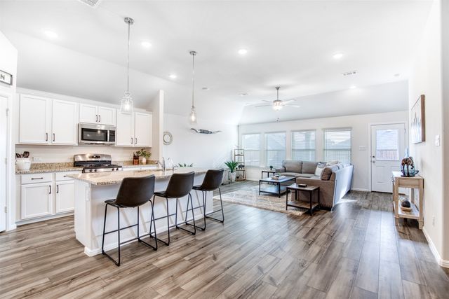 8908 Flying Eagle Lane, Fort Worth, TX 76131