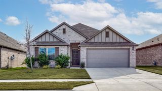 8908 Flying Eagle Lane, Fort Worth, TX 76131