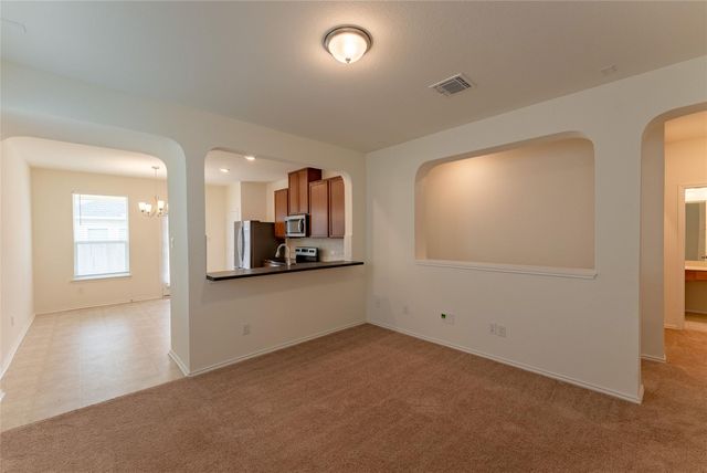 424 Lt Rusty DR, Jarrell, TX 76537