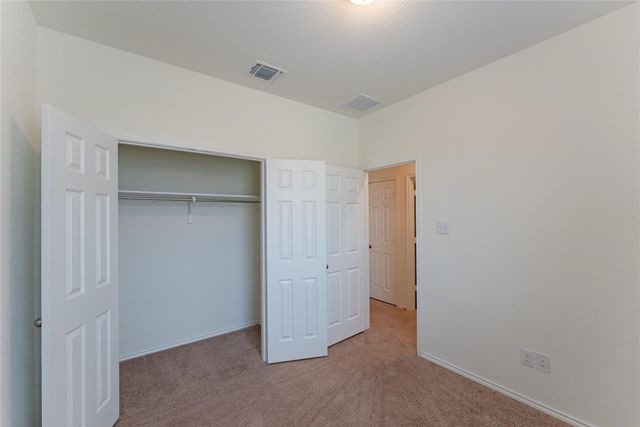 424 Lt Rusty DR, Jarrell, TX 76537