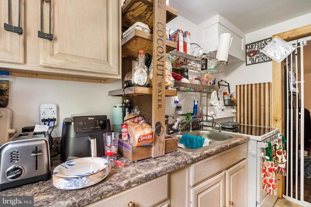 1499 VALLEY RD, Berkeley Springs, WV 25411
