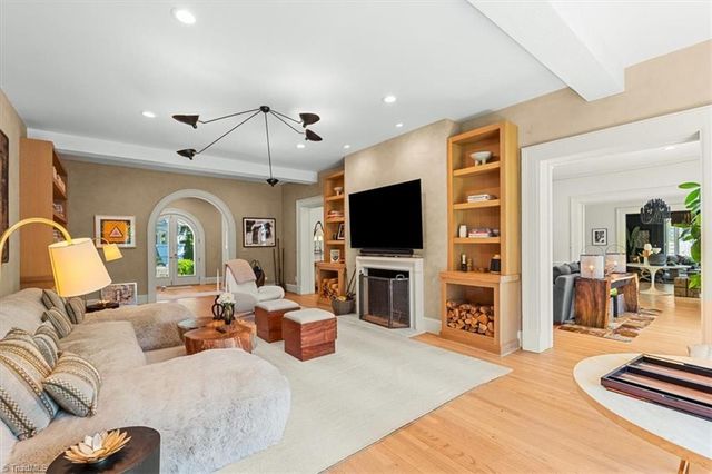 206 Sunset Drive, Greensboro, NC 27408