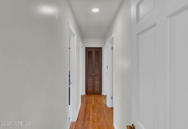 8 Hutchinson Road, Allentown, NJ 08501