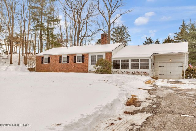 8 Hutchinson Road, Allentown, NJ 08501