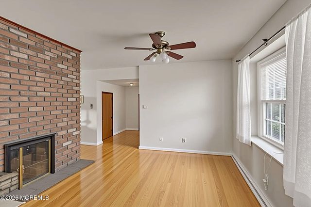 8 Hutchinson Road, Allentown, NJ 08501