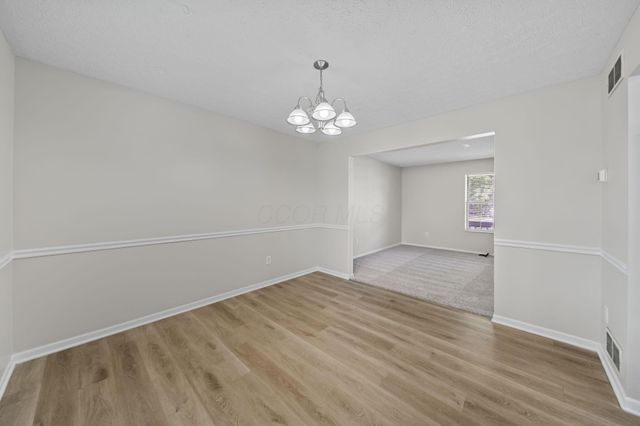 381 Hearthstone Drive, Delaware, OH 43015