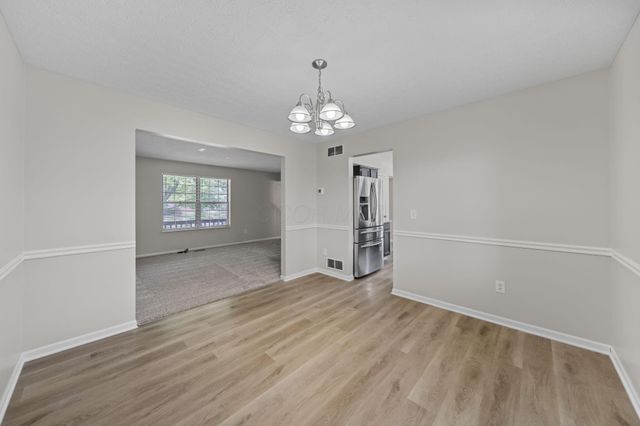 381 Hearthstone Drive, Delaware, OH 43015