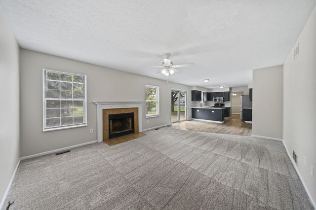 381 Hearthstone Drive, Delaware, OH 43015