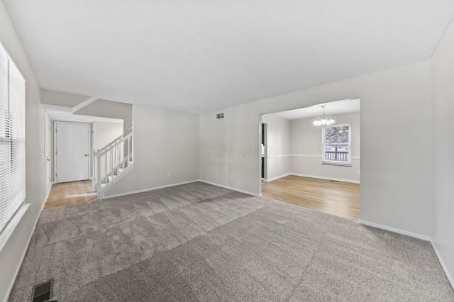 381 Hearthstone Drive, Delaware, OH 43015