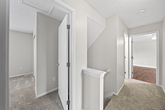 381 Hearthstone Drive, Delaware, OH 43015