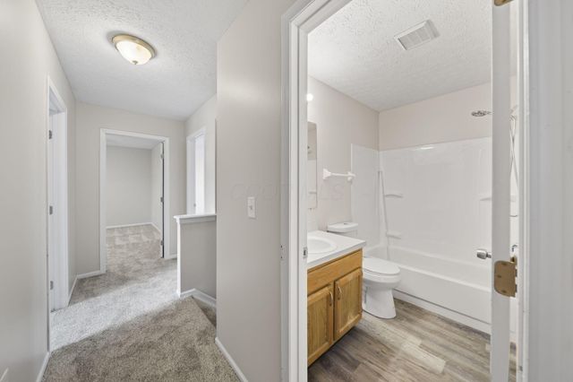 381 Hearthstone Drive, Delaware, OH 43015