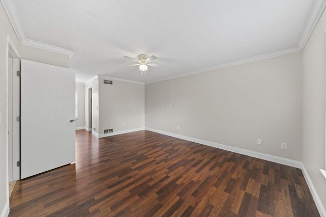 381 Hearthstone Drive, Delaware, OH 43015