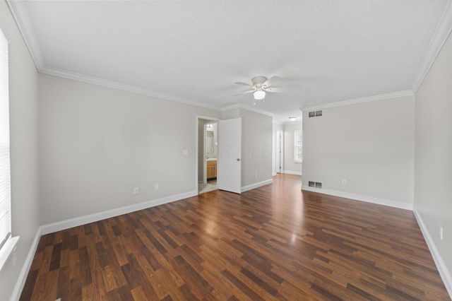 381 Hearthstone Drive, Delaware, OH 43015