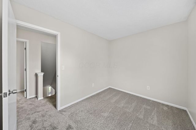 381 Hearthstone Drive, Delaware, OH 43015
