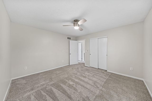 381 Hearthstone Drive, Delaware, OH 43015