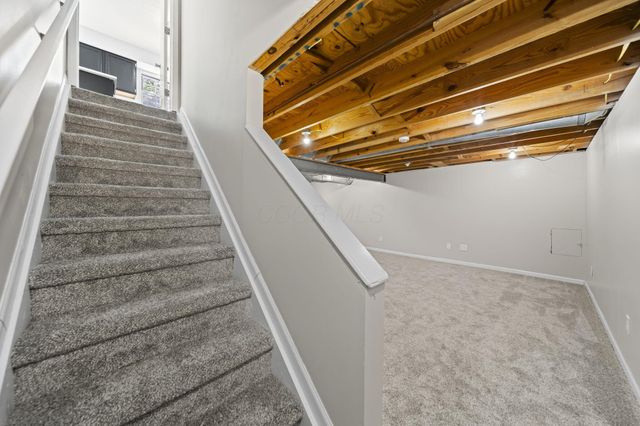 381 Hearthstone Drive, Delaware, OH 43015