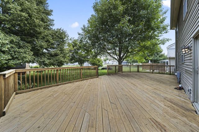 381 Hearthstone Drive, Delaware, OH 43015