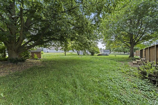 381 Hearthstone Drive, Delaware, OH 43015