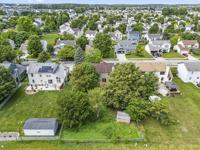 381 Hearthstone Drive, Delaware, OH 43015