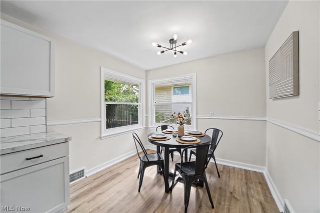133 Brush Road, Richmond Heights, OH 44143
