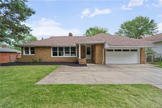 133 Brush Road, Richmond Heights, OH 44143