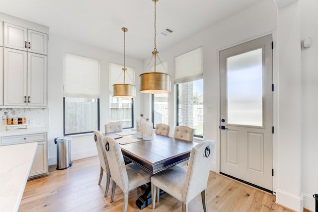 4411 Falcon Lake Drive, Manvel, TX 77578