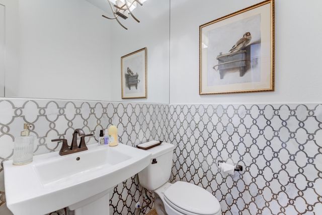 4411 Falcon Lake Drive, Manvel, TX 77578