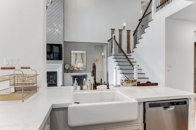 4411 Falcon Lake Drive, Manvel, TX 77578