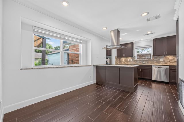 11315 Olympia Drive, Houston, TX 77077