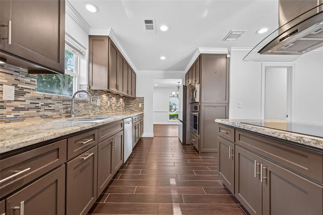 11315 Olympia Drive, Houston, TX 77077