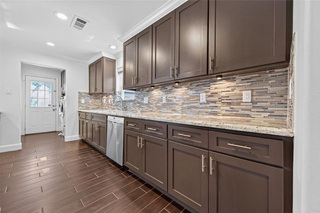 11315 Olympia Drive, Houston, TX 77077