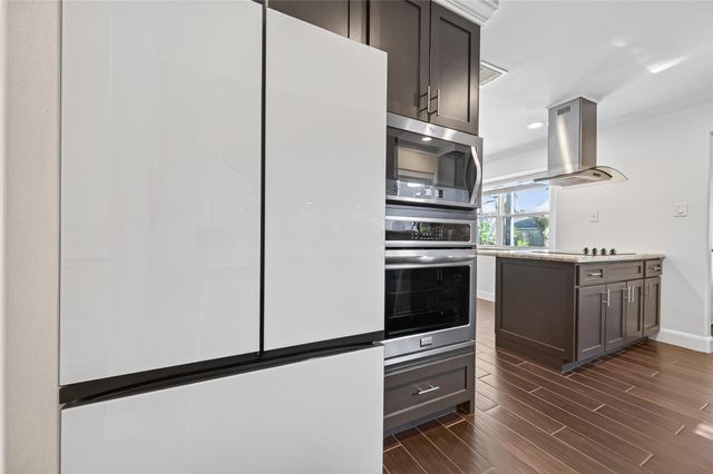 11315 Olympia Drive, Houston, TX 77077
