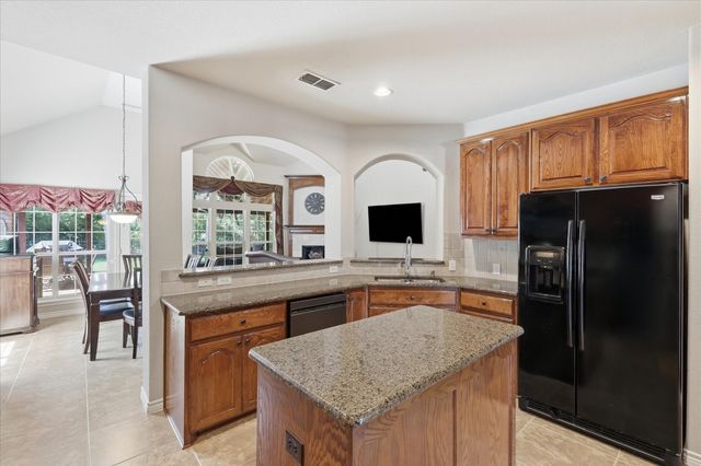 7608 Hinkley Oak Drive, Denton, TX 76208