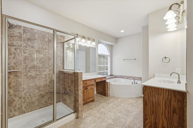 7608 Hinkley Oak Drive, Denton, TX 76208