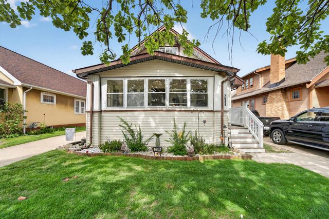7546 14th AVENUE, Kenosha, WI 53143