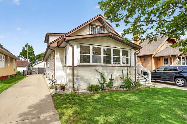7546 14th AVENUE, Kenosha, WI 53143