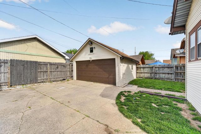 7546 14th AVENUE, Kenosha, WI 53143