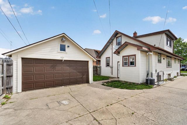 7546 14th AVENUE, Kenosha, WI 53143