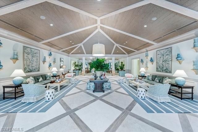 105 Clubhouse LN 389, Naples, FL 34105