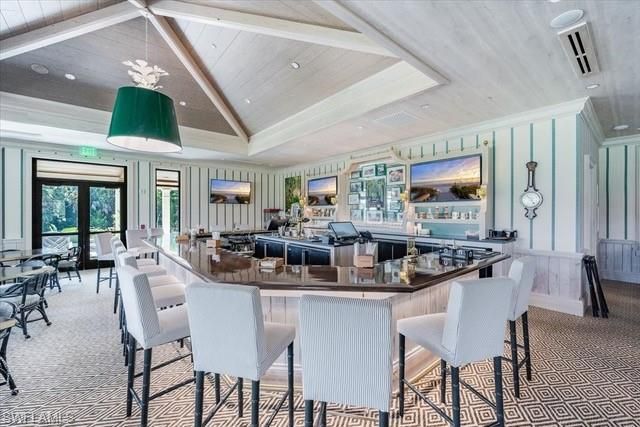 105 Clubhouse LN 389, Naples, FL 34105