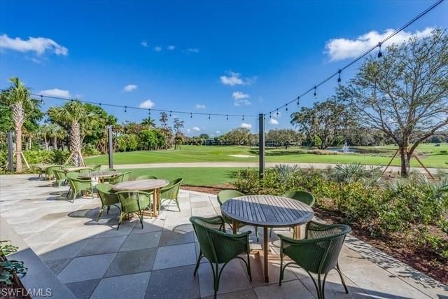105 Clubhouse LN 389, Naples, FL 34105