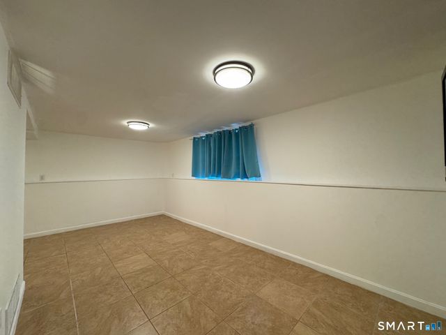 547 B Laurel Street B, East Haven, CT 06512