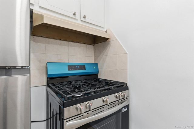 1815 215th Street 6C, Bayside, NY 11360