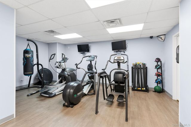 1815 215th Street 6C, Bayside, NY 11360