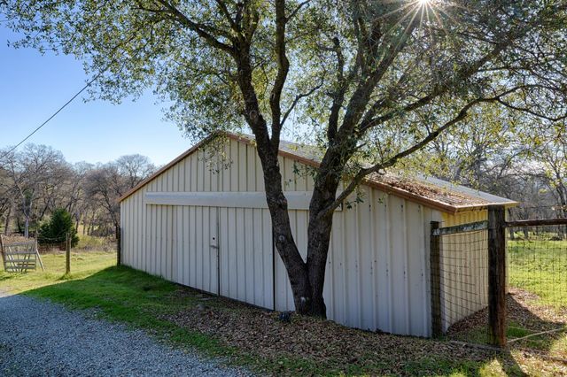 11700 Quail Rd, Auburn, CA 95602